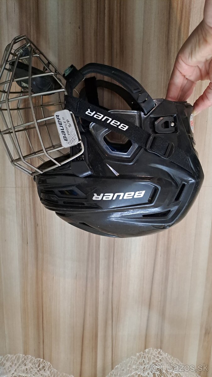 Hokejova prilba Bauer - 2