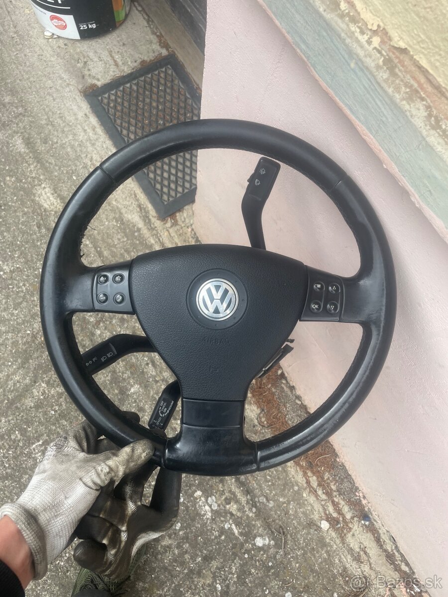 Passat b6 diely budíky ,volant,panel klimatizacie - 2
