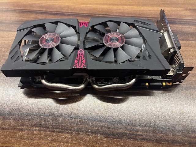ASUS STRIX GTX 950 2DG5 Gaming - 2