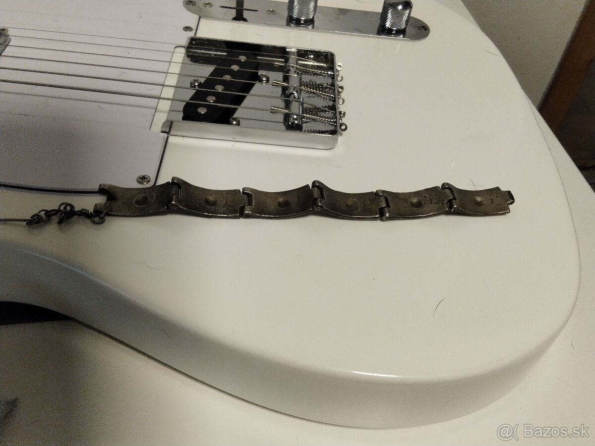 Predám strieborný starožitný naramok - 2