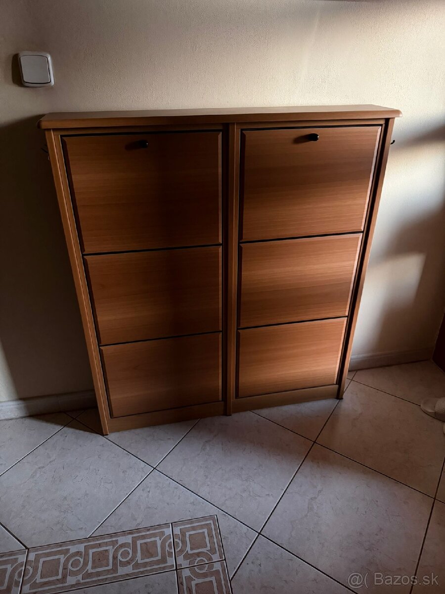 Predám botníky 2ks a zrkadlo-set - 2