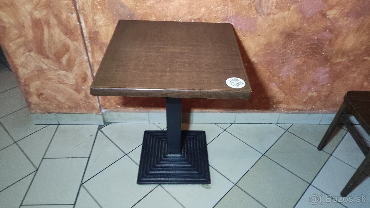 Stoly do kaviarne, baru 60x60 - 2