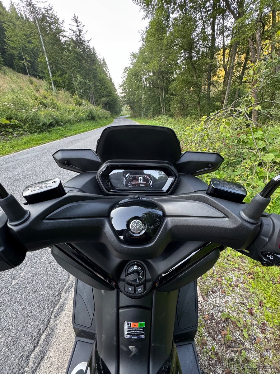 Predám Yamaha X-Max 125 - 2