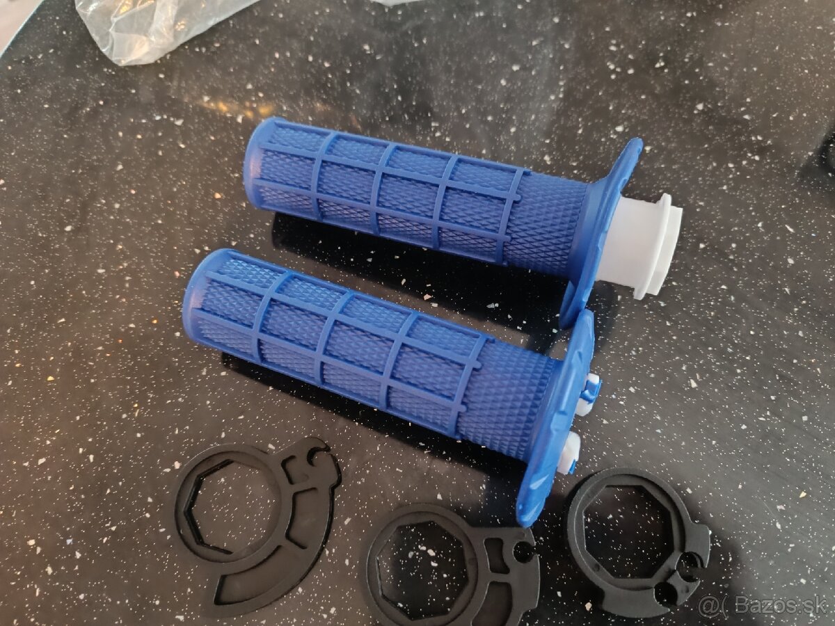 Gripy na motorku - 2