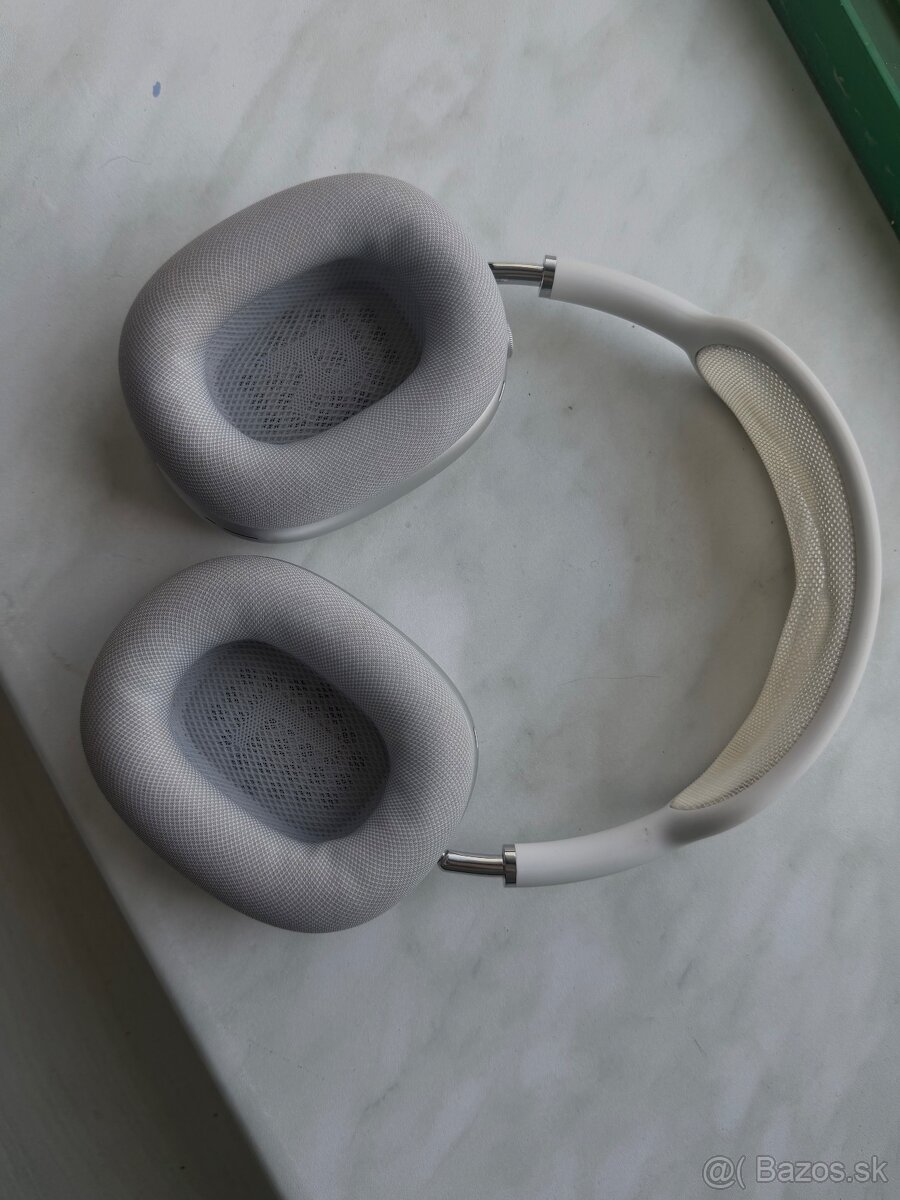 Predám originálne Apple AirPods Max Silver - 2