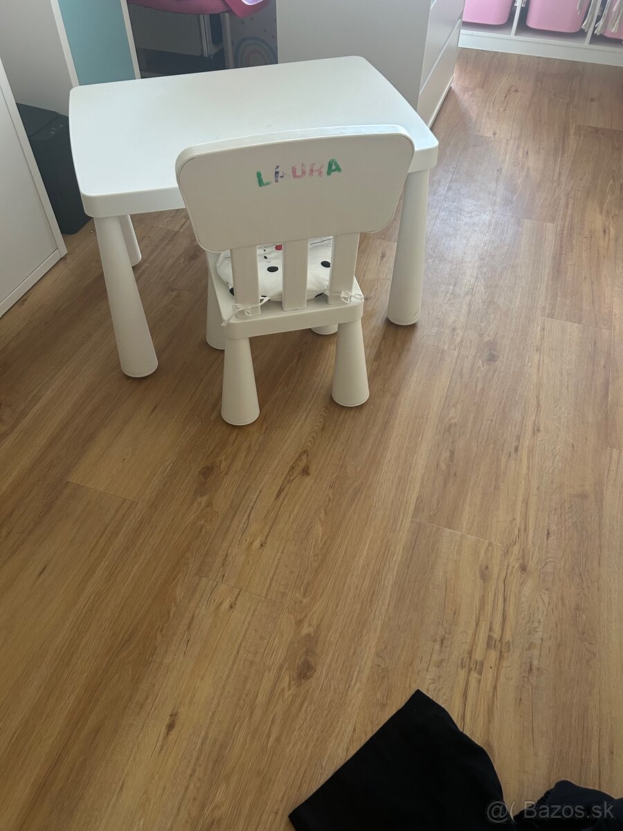 Mammut Ikea stôl so stoličkou - 2