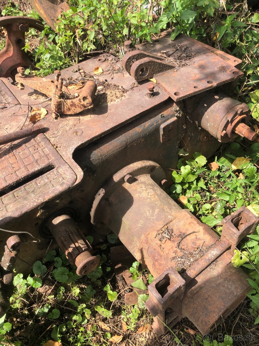 Zetor 25 diely - 2