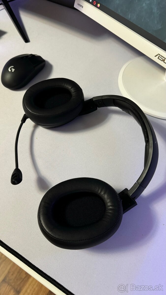 HyperX Cloud Flight headset - 2