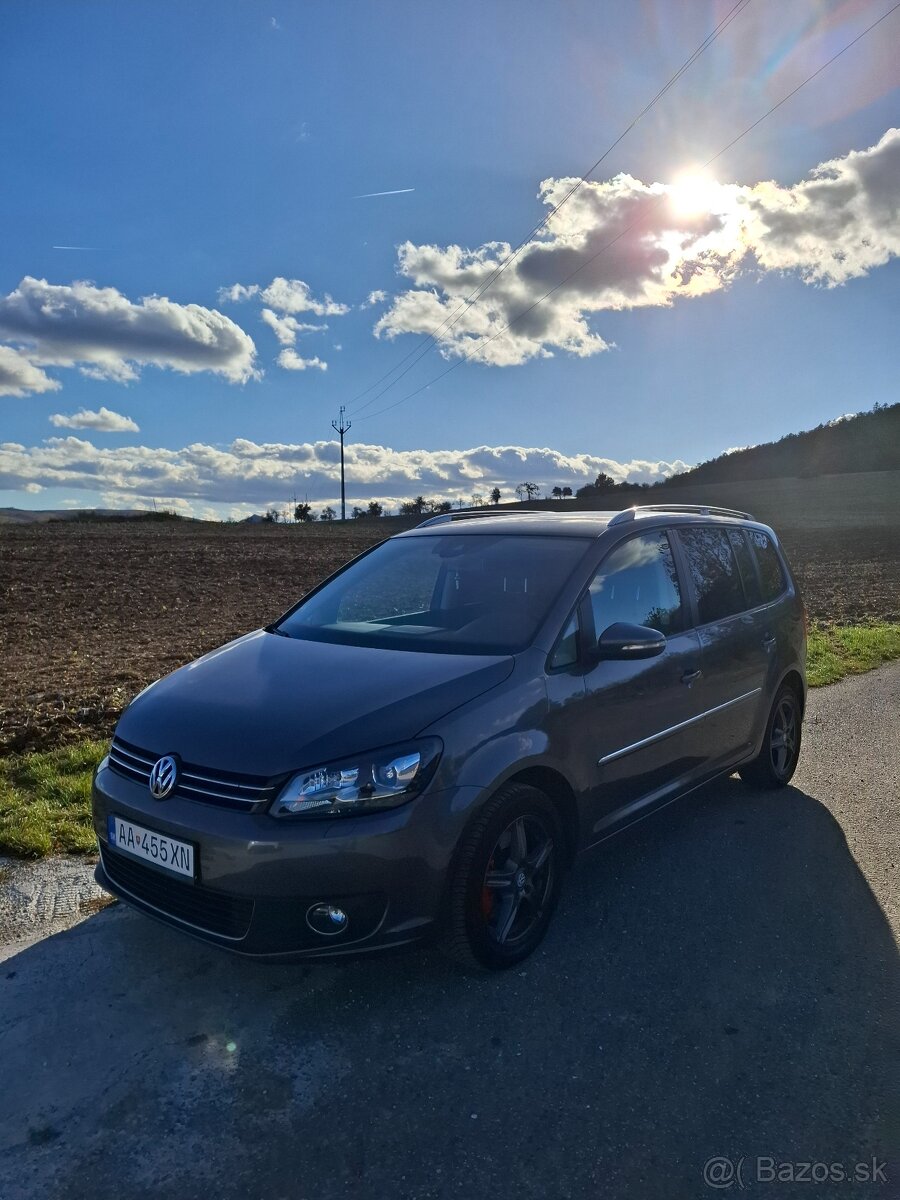 Predám Volkswagen Touran 1,4 TSI Highline - 2