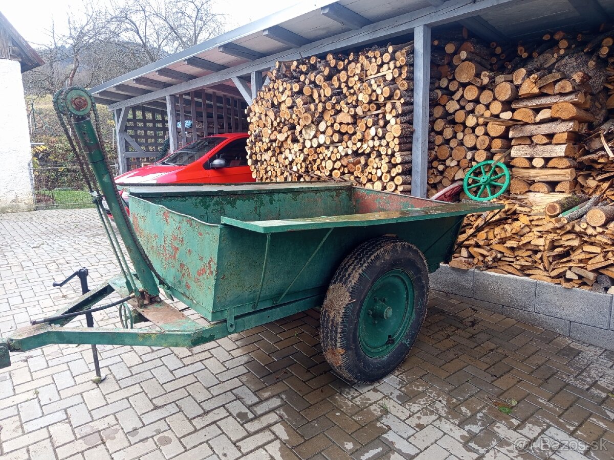 Vyklápacia vlečka - 2