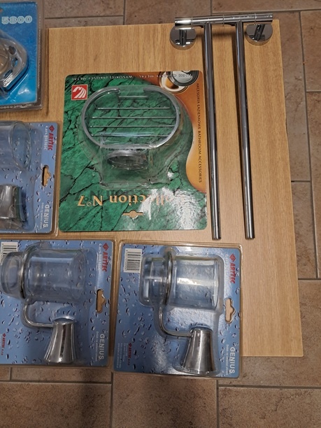 Kúpeľňové doplnky - 2