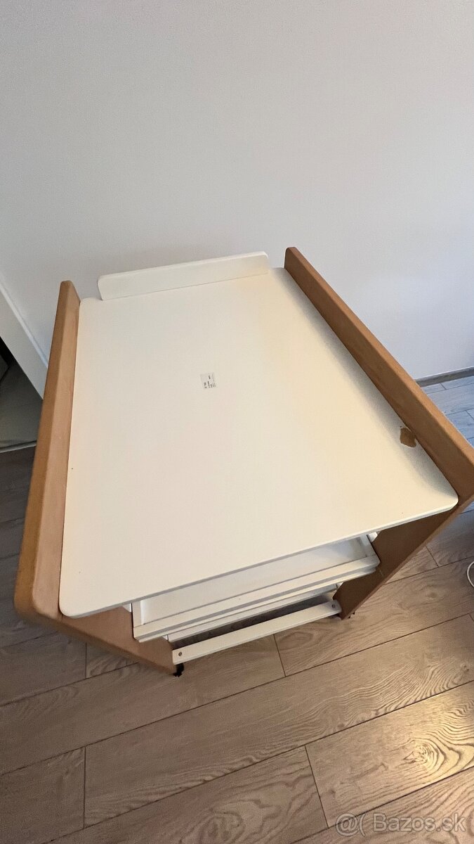 QUAX dreveny prebalovaci pult - 2