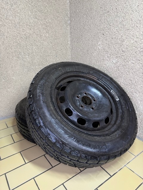 Penumatiky zimné 195/65 R15 - 2