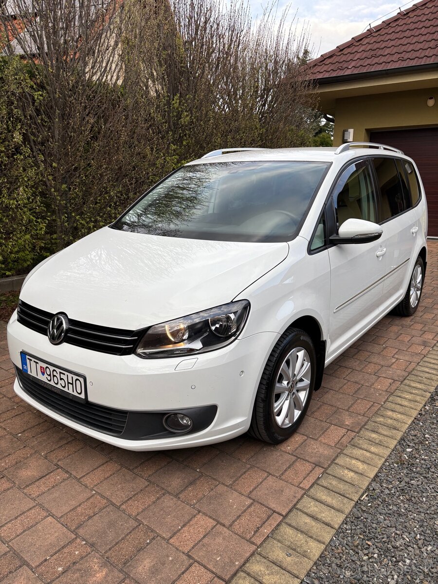 VW Touran 2,0 TDi - 2