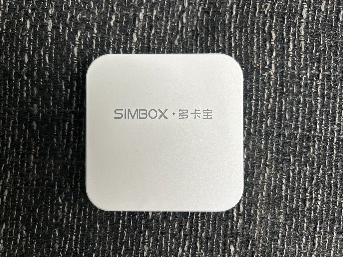 SimBOX pre 4 SIMky - vlastný roaming - 2