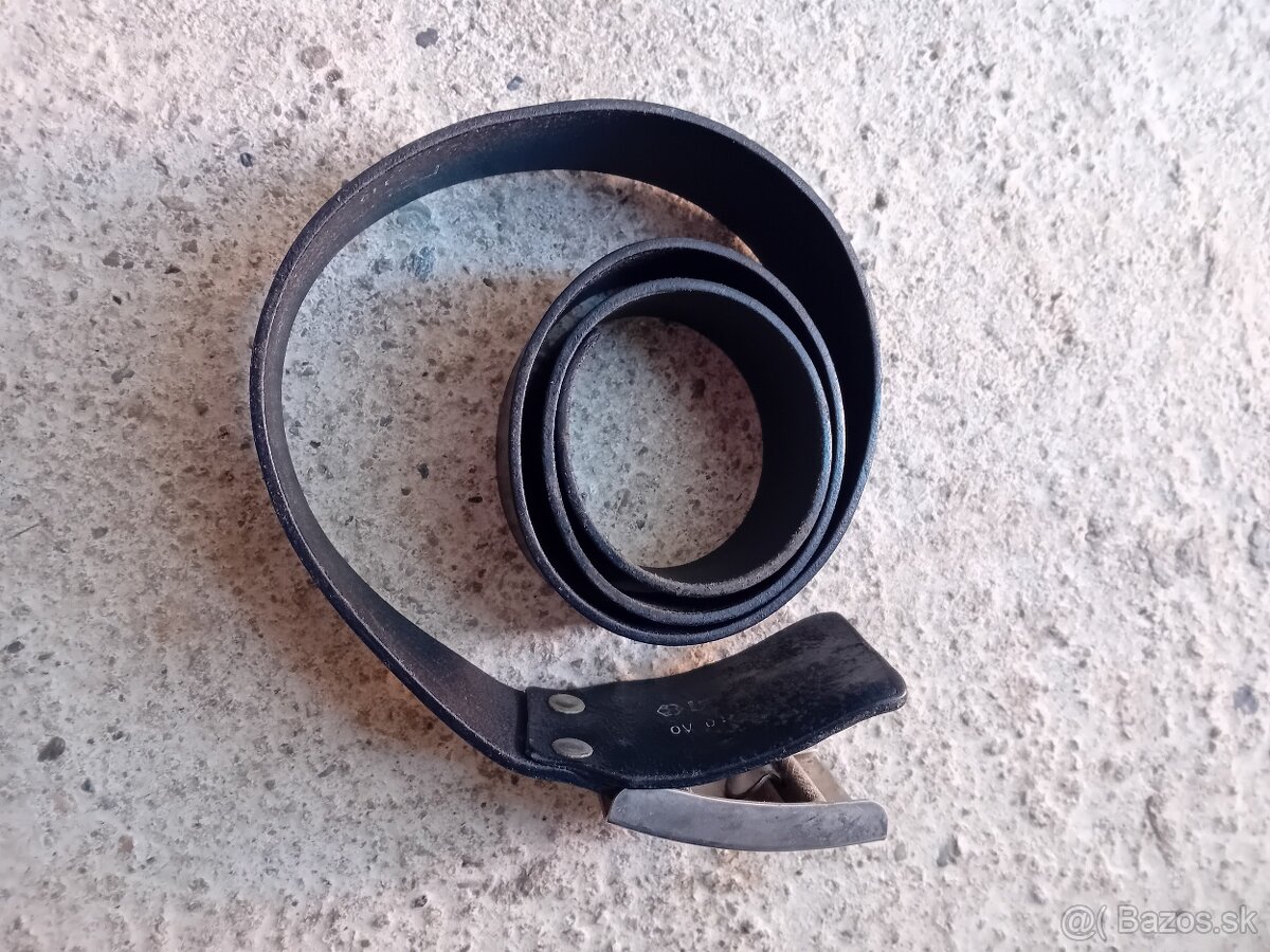 madarska pracka a opasok - 2