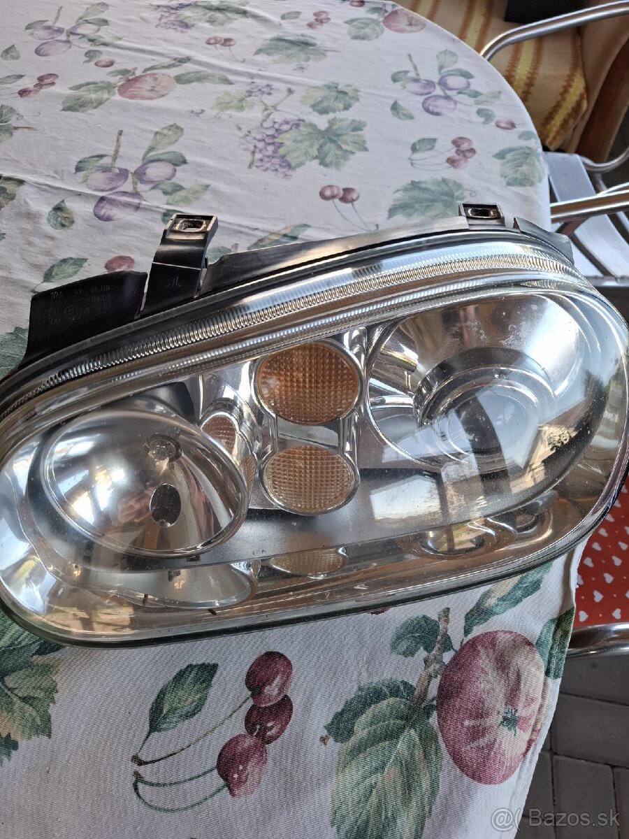 Xenóny na Golf 4 - 2