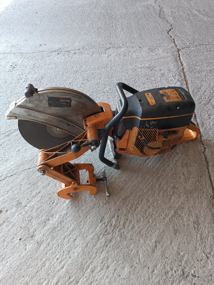 Rozbrusovacia pila - 2