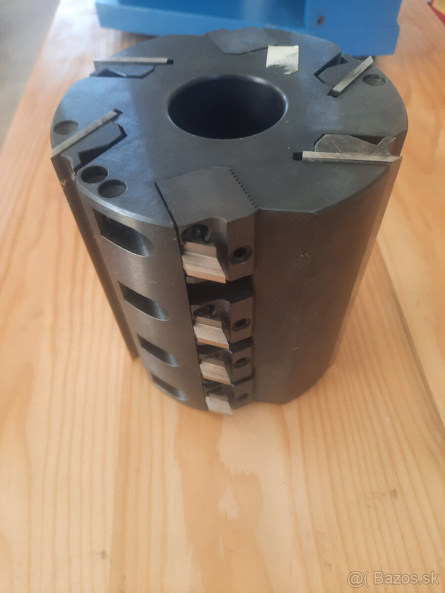 Predám nové aj použité nástroje a pomôcky pre štvorstranné f - 2