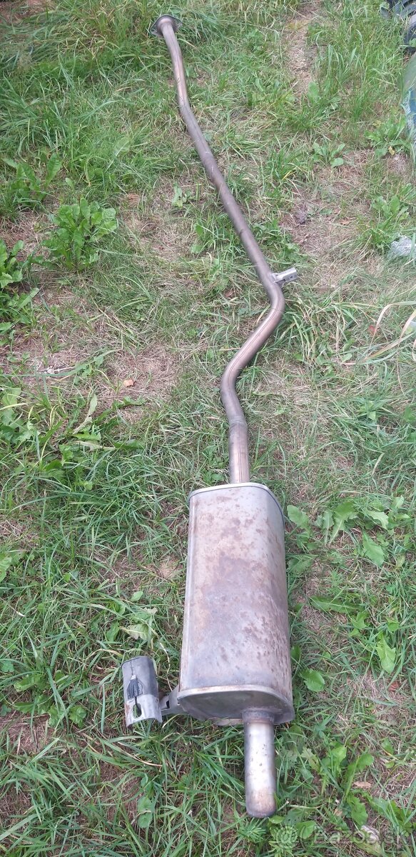 Renault Clio Combi III 1.5 DCi vyfukove potrubie - 2