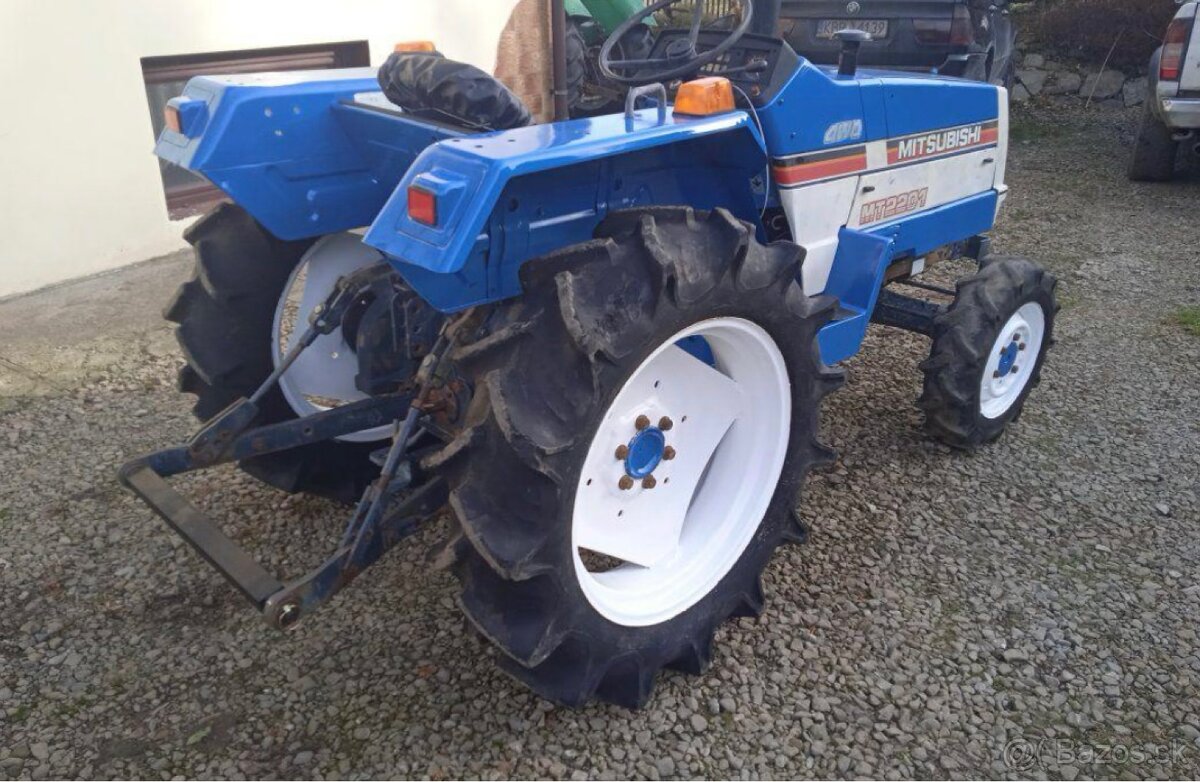 4x4 Mitsubishi mt2201 Traktor 4x4 22km - 2