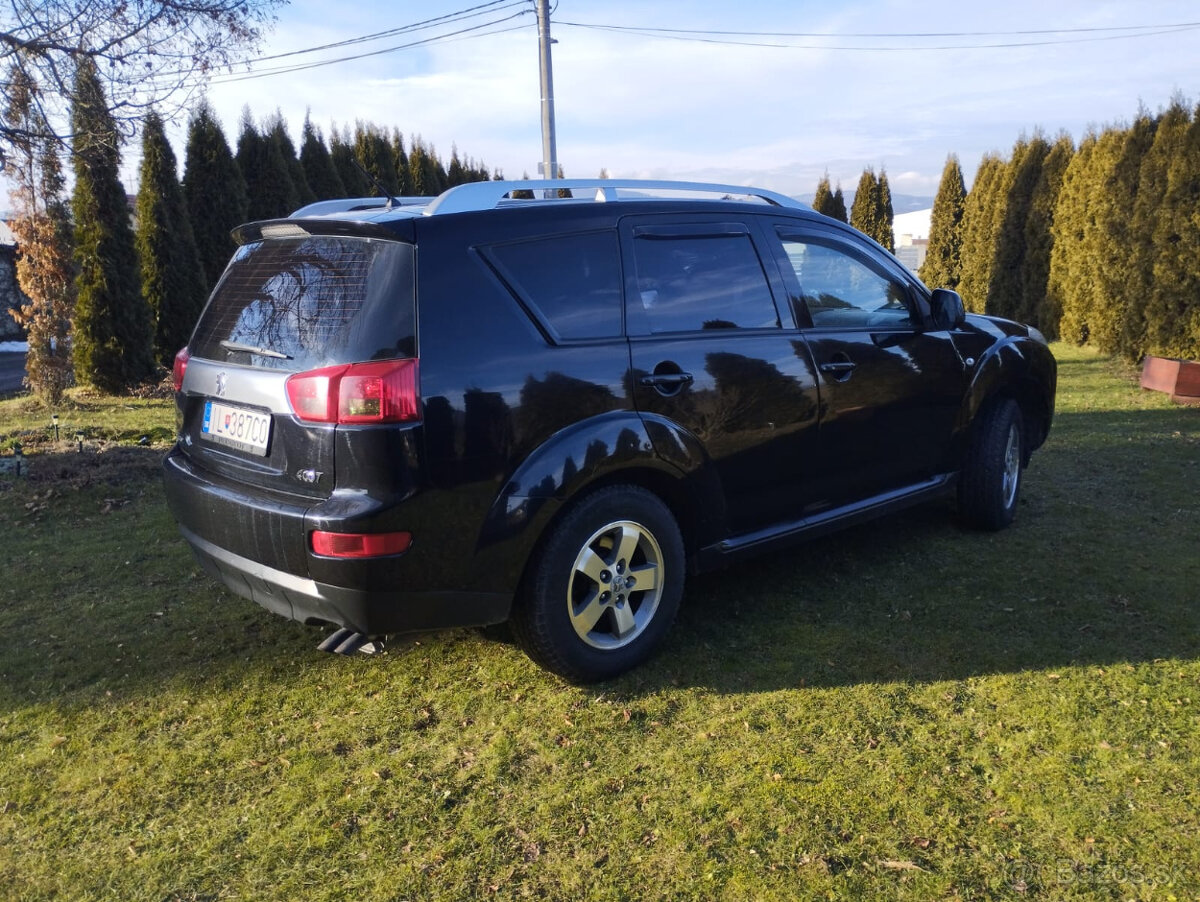 PEUGEOT 4007 2,2 hdi 4x4 7 miestne - 2