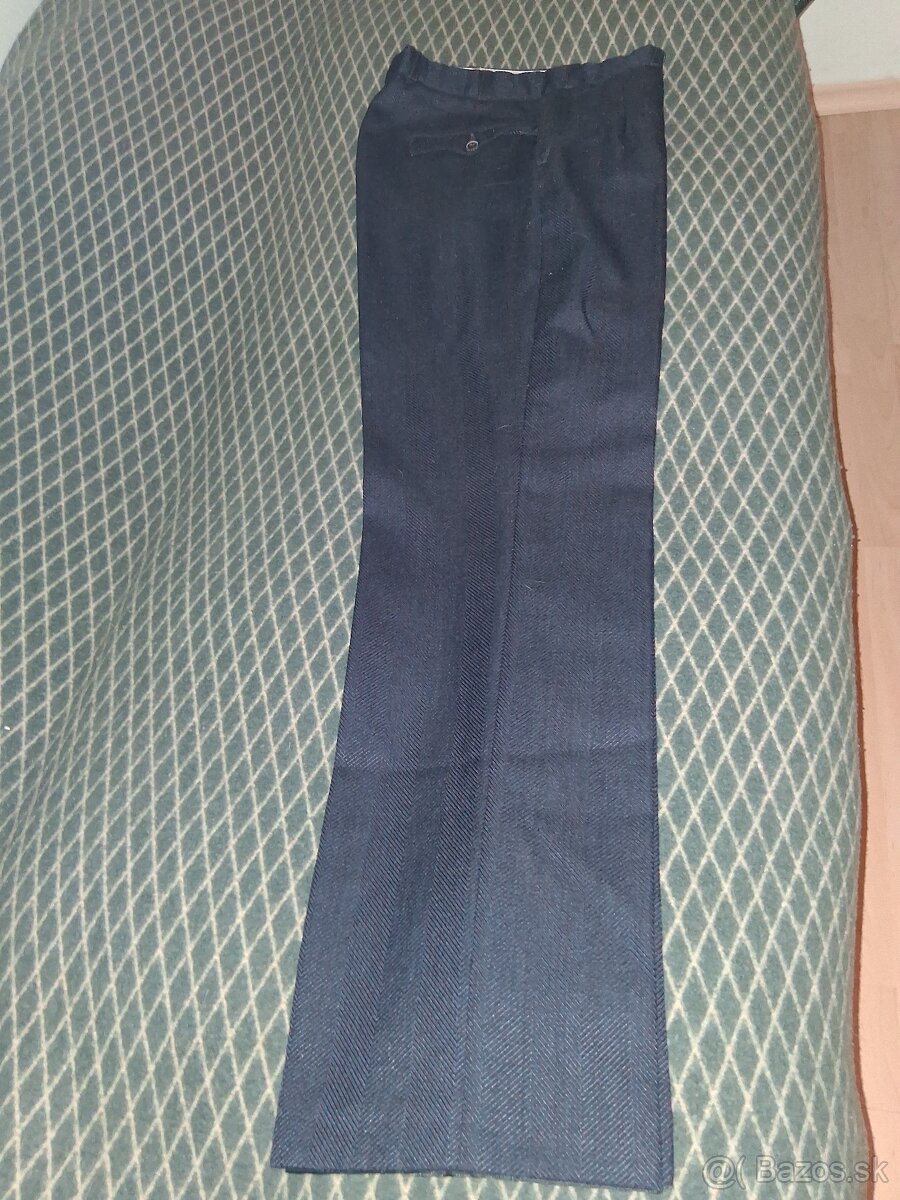 Predám pánsky oblek - 2