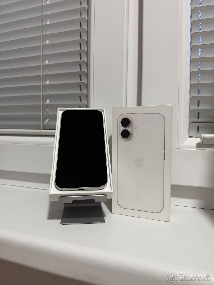 Apple iPhone 16 128GB baterka 100% - 2