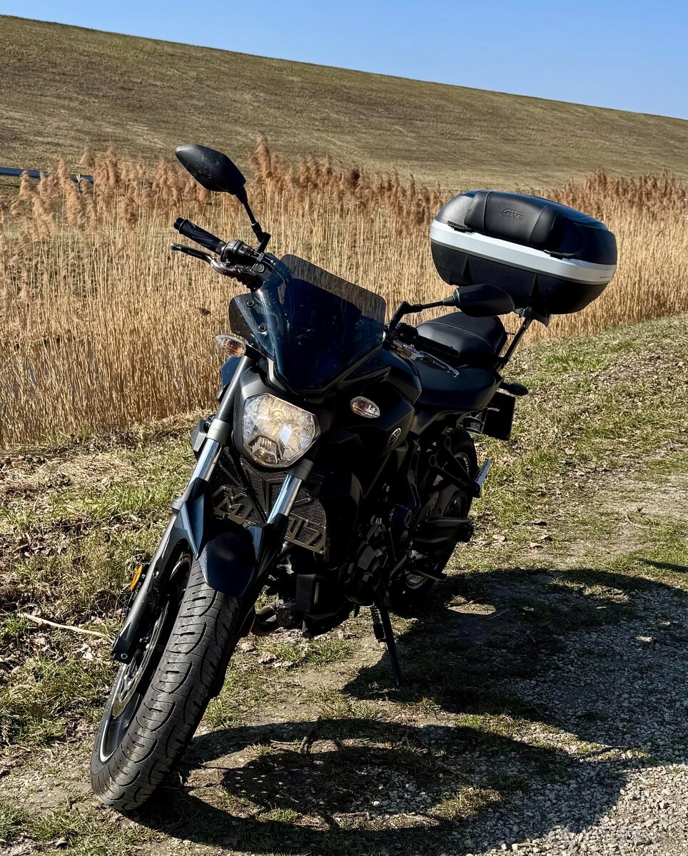 Yamaha MT 07 - 2