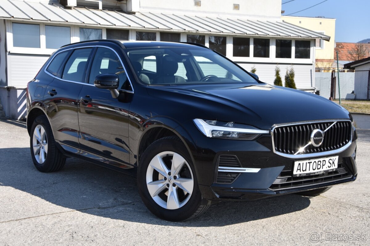 Volvo XC60 2.0 B4 mHEV Momentum A/T - 2