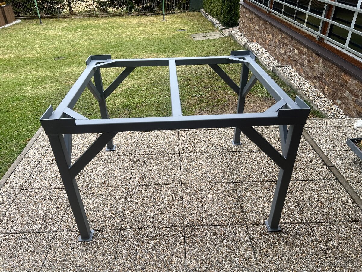 Podstavec pod 1000l nádrž - 2