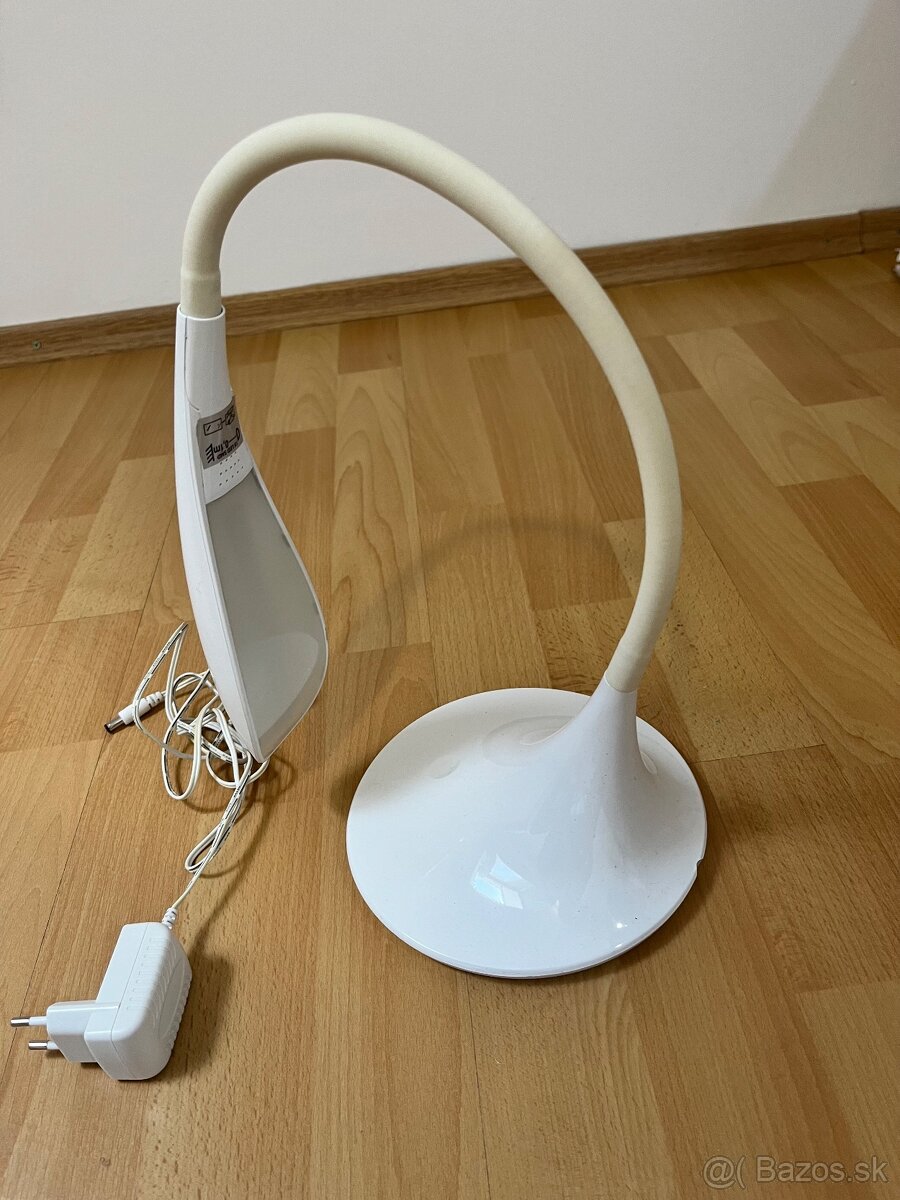 Predám stolnú / kancelársku lampu - 2