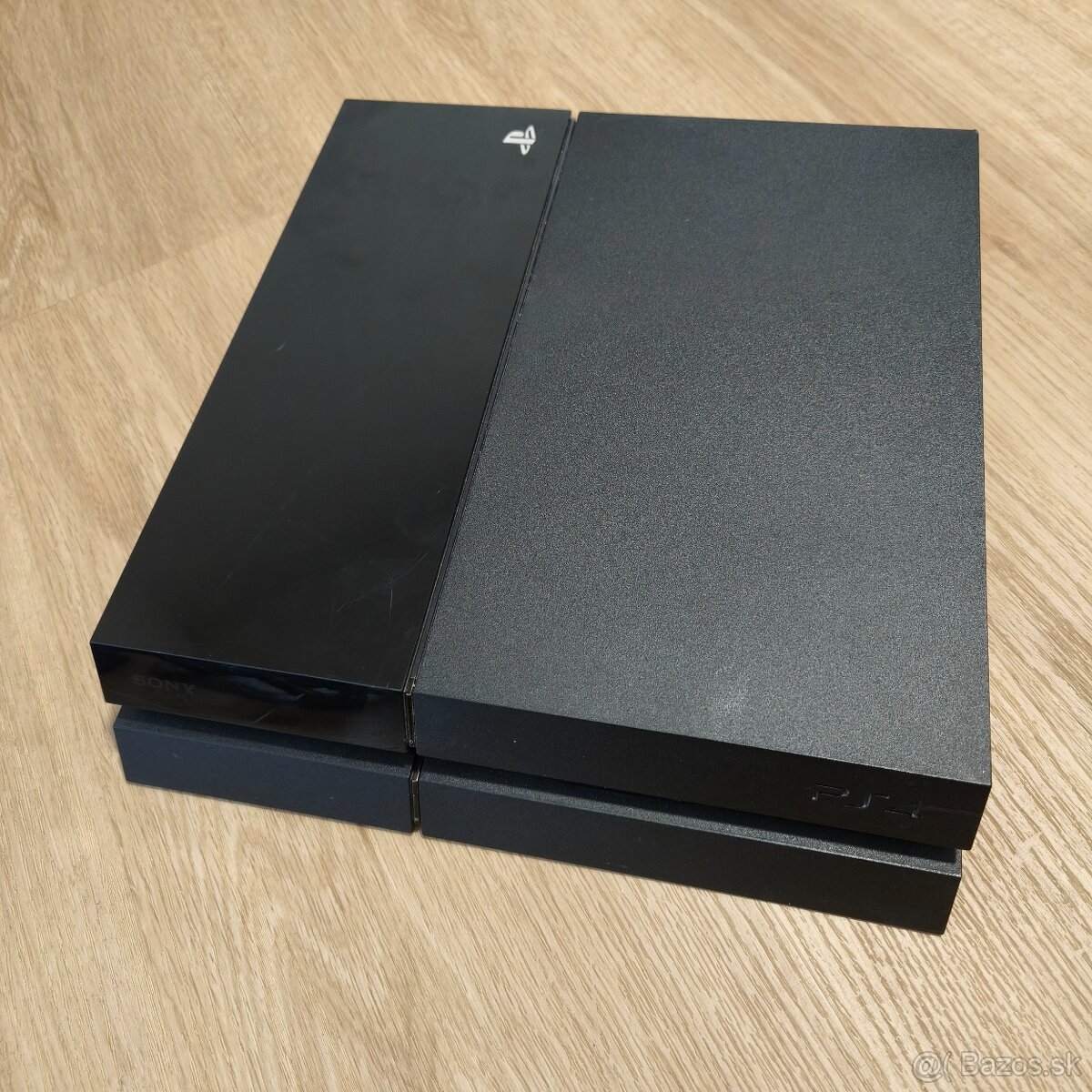 PlayStation 4 500GB + 2x ovládač - 2