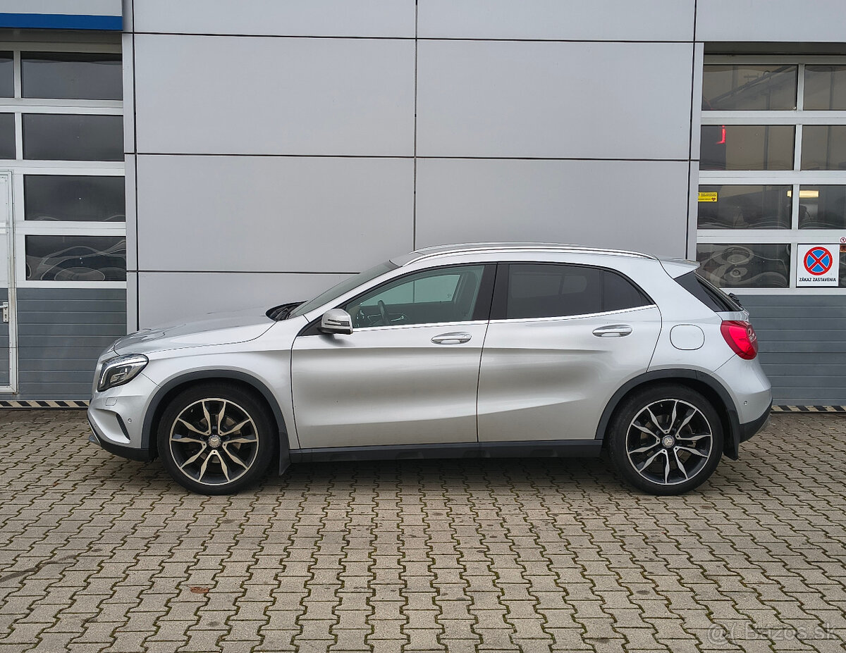 Mercedes-Benz GLA 200d 4-Matic - 2
