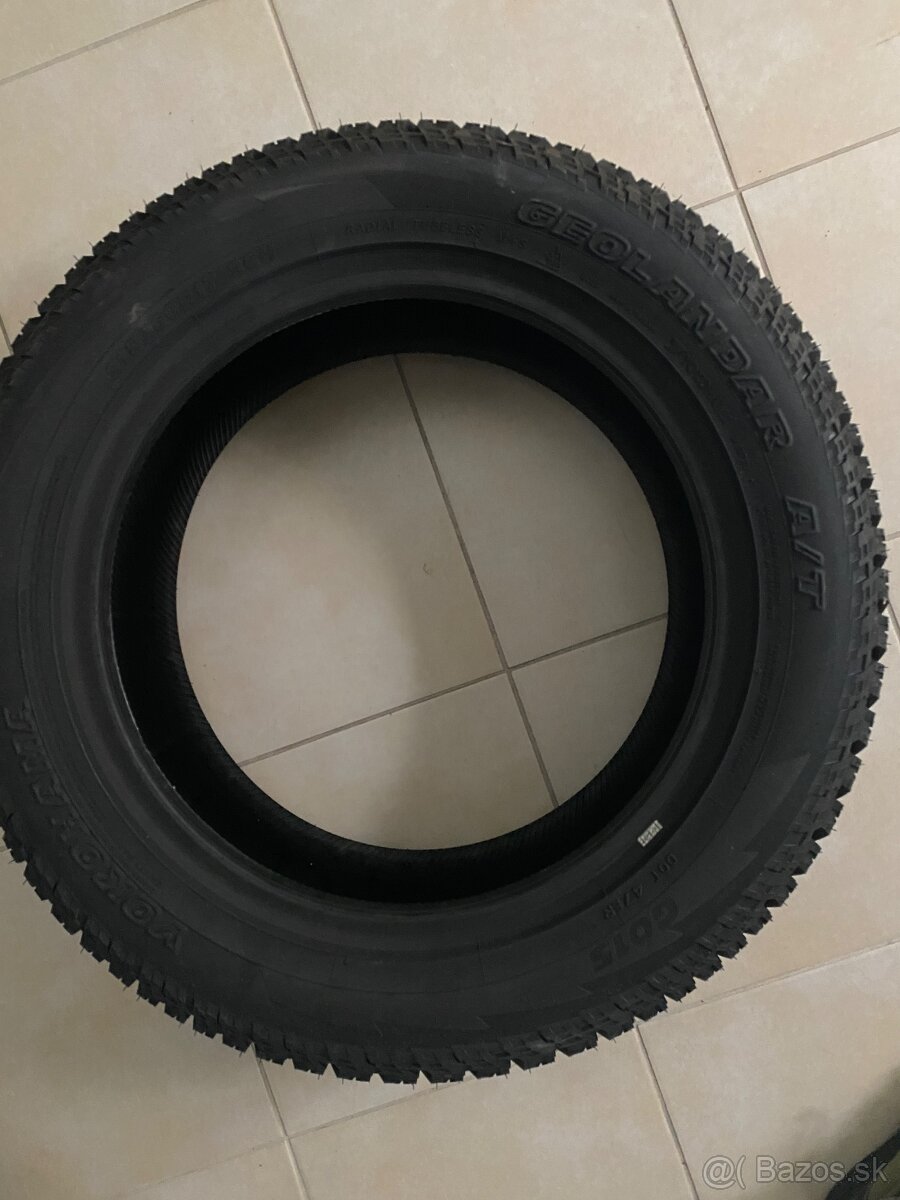 Pneumatika Yokohama Geolandar A/T 215/60 R17 - 2
