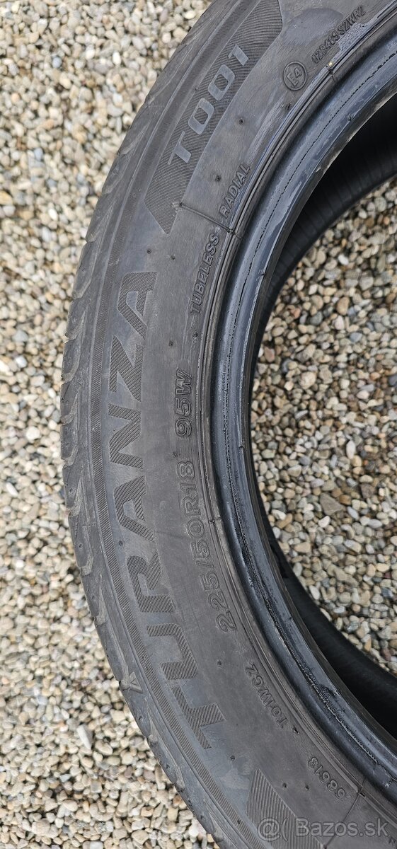 Letné 4ks Gumy 225/50R18 Bridgestone - 2