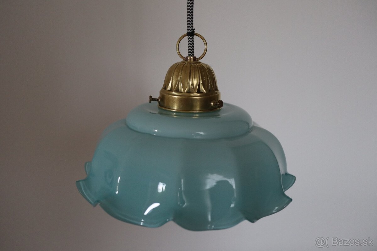 Starožitná kuchynská lampa. - 2