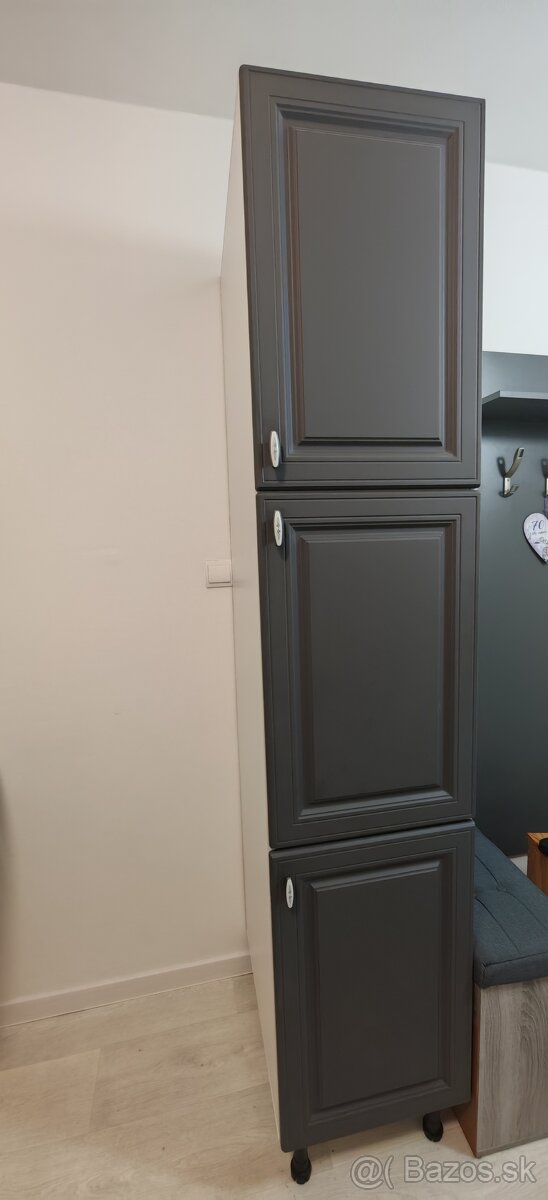 Kuchynská linka - 2