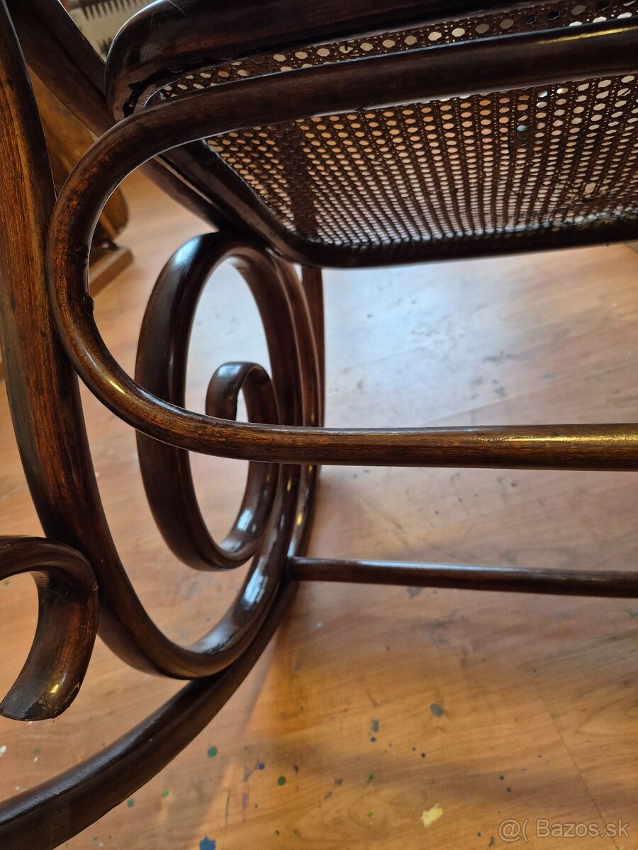 Predám hojdacie kreslo - 2