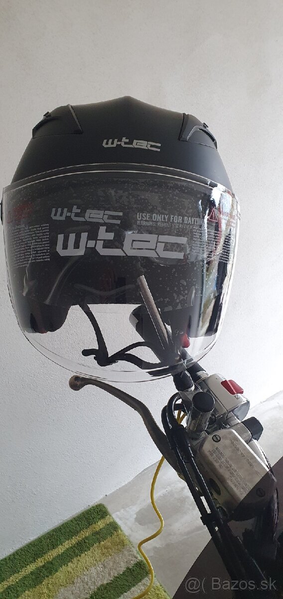 Predám prilbu - 2