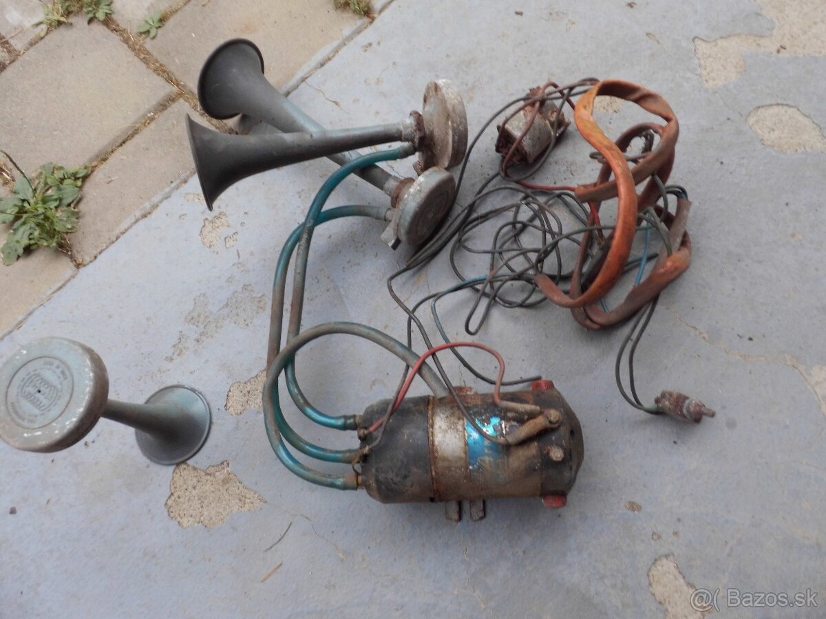 Predám dobové fanfary - 2