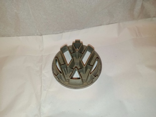 predny znak volkswagen 10cm 20€ - 2