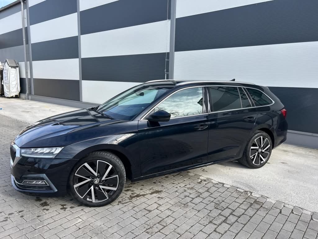 Octavia Combi 2,0 TDI 110kw Kamera Virtual - 2