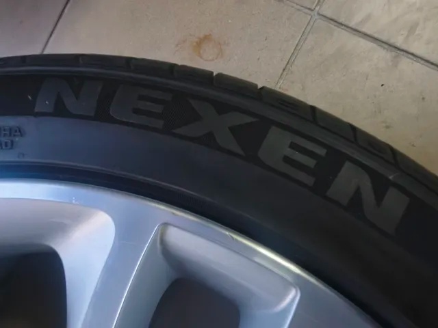 Elektróny BMW 5x120 R19 + pneumatiky. - 2