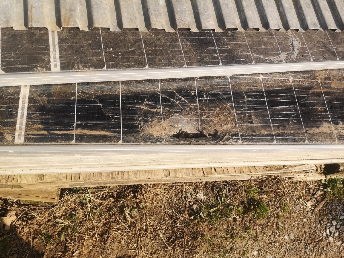 Fotovoltaicke panely 540wp poškodené - 2