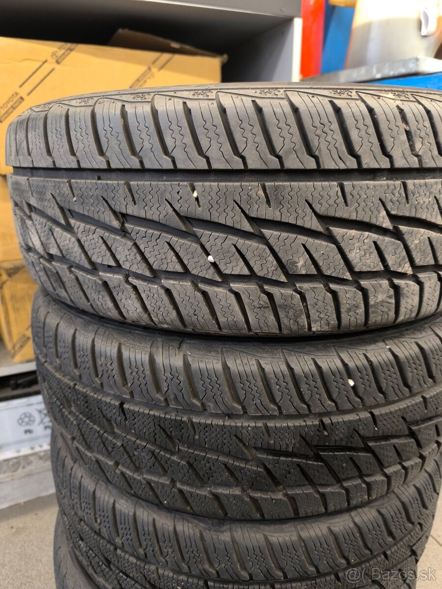 Predám Matador Sibír snow 205/55 R16 - 2