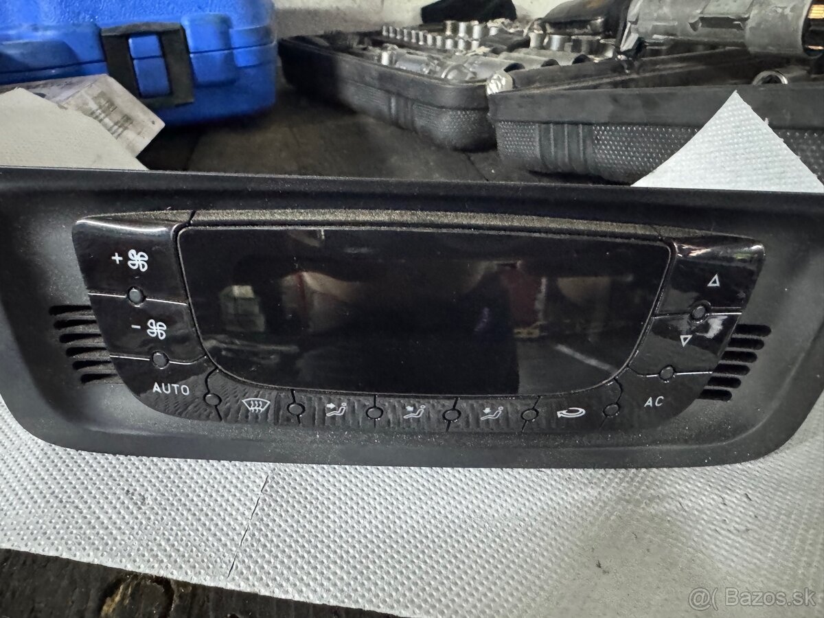 Panel klimatizácie Seat IBIZA 6J - 2
