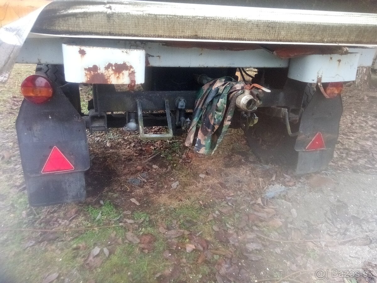 Predám cisternu 3000 L - 2