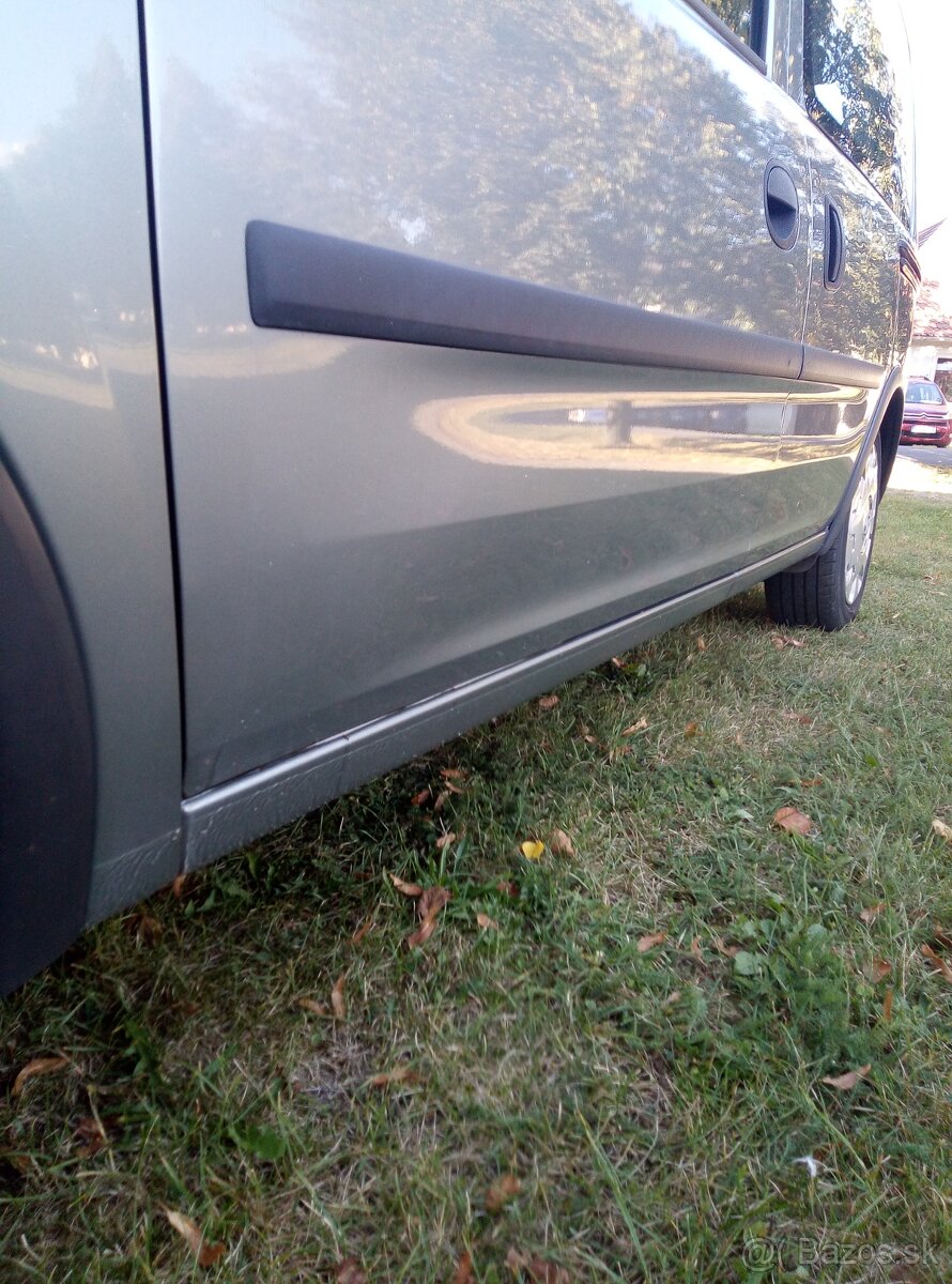 Opel Combo Tour 1.7cdti 74kw rok 2010 XL Family - 2