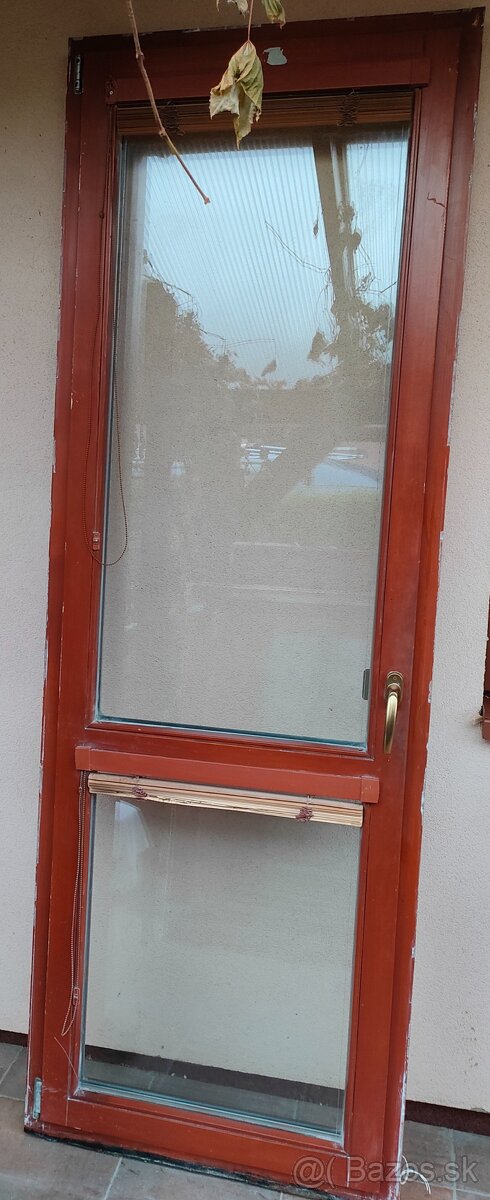 okna 2sklá a dvere balk. euro-rámy použité - 2